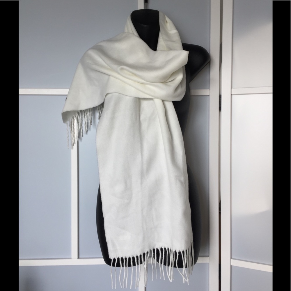 Soft White Scarf Made in Germany - Picture 2 of 5